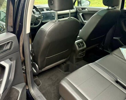 Чорний Фольксваген Тігуан, об'ємом двигуна 2 л та пробігом 159 тис. км за 19000 $, фото 12 на Automoto.ua