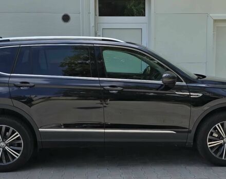 Чорний Фольксваген Тігуан, об'ємом двигуна 2 л та пробігом 41 тис. км за 13200 $, фото 7 на Automoto.ua