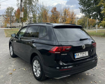 Черный Фольксваген Тигуан, объемом двигателя 1.98 л и пробегом 129 тыс. км за 18500 $, фото 12 на Automoto.ua