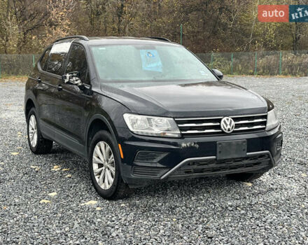 Черный Фольксваген Тигуан, объемом двигателя 2 л и пробегом 160 тыс. км за 12000 $, фото 7 на Automoto.ua