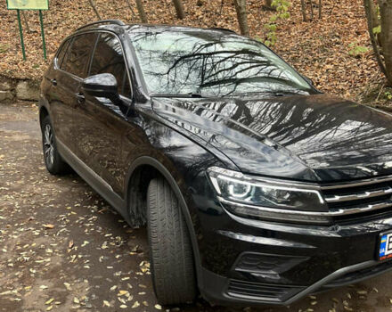 Черный Фольксваген Тигуан, объемом двигателя 1.98 л и пробегом 123 тыс. км за 18500 $, фото 5 на Automoto.ua