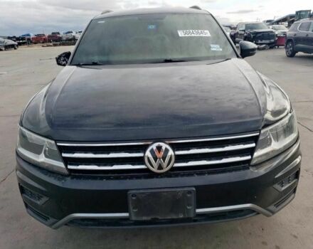 Черный Фольксваген Тигуан, объемом двигателя 0 л и пробегом 140 тыс. км за 12000 $, фото 1 на Automoto.ua