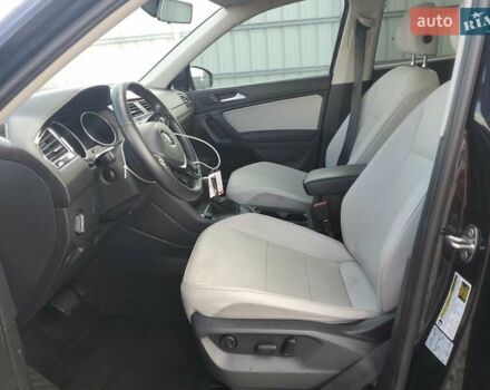 Черный Фольксваген Тигуан, объемом двигателя 2 л и пробегом 138 тыс. км за 12490 $, фото 6 на Automoto.ua