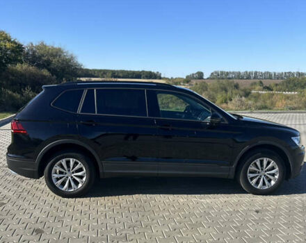 Чорний Фольксваген Тігуан, об'ємом двигуна 2 л та пробігом 76 тис. км за 18900 $, фото 6 на Automoto.ua