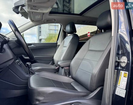 Чорний Фольксваген Тігуан, об'ємом двигуна 2 л та пробігом 109 тис. км за 18950 $, фото 16 на Automoto.ua