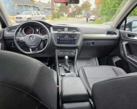 Черный Фольксваген Тигуан, объемом двигателя 2 л и пробегом 41 тыс. км за 8200 $, фото 7 на Automoto.ua