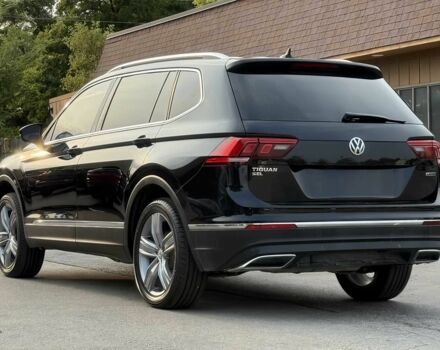 Чорний Фольксваген Тігуан, об'ємом двигуна 2 л та пробігом 34 тис. км за 11300 $, фото 5 на Automoto.ua