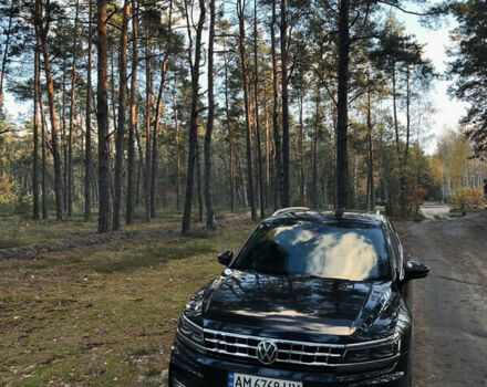 Чорний Фольксваген Тігуан, об'ємом двигуна 1.98 л та пробігом 101 тис. км за 19600 $, фото 9 на Automoto.ua