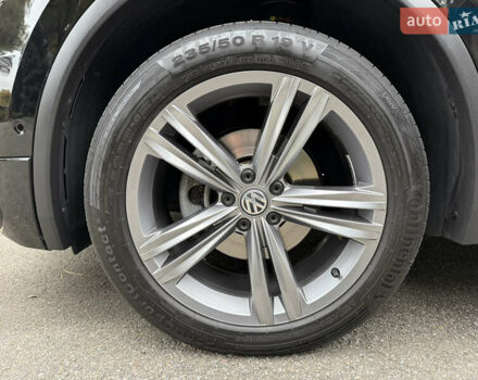 Фольксваген Тигуан 2019 в Киеве на Automoto.ua Черный Фольксваген Тигуан, объемом двигателя 2 л и пробегом 120 тыс. км за 32799 $, фото 23 на Automoto.ua