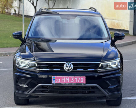 Чорний Фольксваген Тігуан, об'ємом двигуна 2 л та пробігом 109 тис. км за 18950 $, фото 12 на Automoto.ua