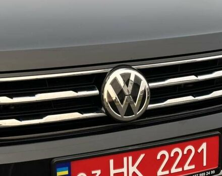 Чорний Фольксваген Тігуан, об'ємом двигуна 2 л та пробігом 200 тис. км за 15900 $, фото 13 на Automoto.ua