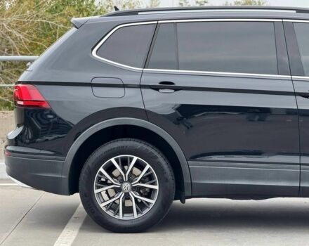 Чорний Фольксваген Тігуан, об'ємом двигуна 2 л та пробігом 117 тис. км за 19650 $, фото 8 на Automoto.ua