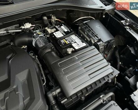 Чорний Фольксваген Тігуан, об'ємом двигуна 2 л та пробігом 200 тис. км за 15900 $, фото 50 на Automoto.ua