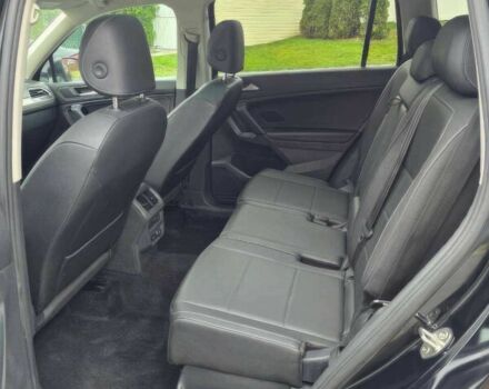 Черный Фольксваген Тигуан, объемом двигателя 2 л и пробегом 41 тыс. км за 8200 $, фото 9 на Automoto.ua