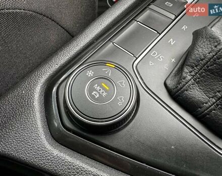 Черный Фольксваген Тигуан, объемом двигателя 1.98 л и пробегом 125 тыс. км за 19500 $, фото 27 на Automoto.ua