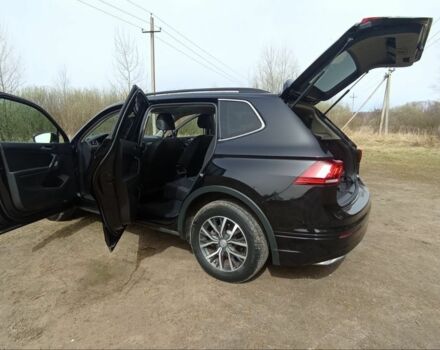 Черный Фольксваген Тигуан, объемом двигателя 2 л и пробегом 110 тыс. км за 25500 $, фото 12 на Automoto.ua