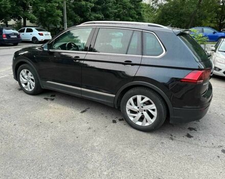 Черный Фольксваген Тигуан, объемом двигателя 2 л и пробегом 175 тыс. км за 23211 $, фото 3 на Automoto.ua