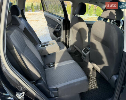 Черный Фольксваген Тигуан, объемом двигателя 2 л и пробегом 70 тыс. км за 16700 $, фото 13 на Automoto.ua