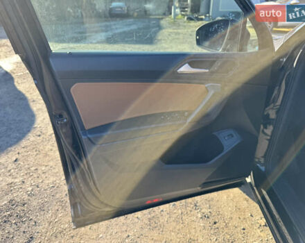 Черный Фольксваген Тигуан, объемом двигателя 2 л и пробегом 133 тыс. км за 11900 $, фото 20 на Automoto.ua