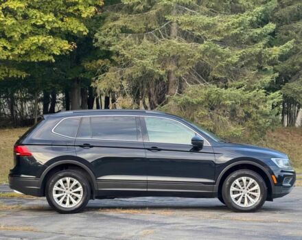 Черный Фольксваген Тигуан, объемом двигателя 2 л и пробегом 43 тыс. км за 11400 $, фото 7 на Automoto.ua