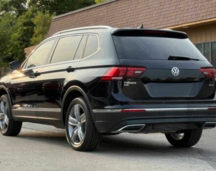 Черный Фольксваген Тигуан, объемом двигателя 2 л и пробегом 33 тыс. км за 8800 $, фото 3 на Automoto.ua