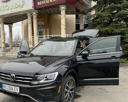 Черный Фольксваген Тигуан, объемом двигателя 2 л и пробегом 130 тыс. км за 18500 $, фото 18 на Automoto.ua