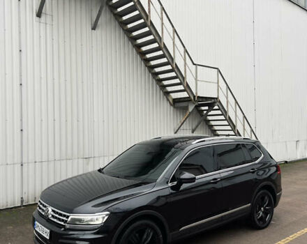 Чорний Фольксваген Тігуан, об'ємом двигуна 1.98 л та пробігом 101 тис. км за 19600 $, фото 3 на Automoto.ua