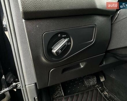 Черный Фольксваген Тигуан, объемом двигателя 1.98 л и пробегом 125 тыс. км за 19500 $, фото 29 на Automoto.ua