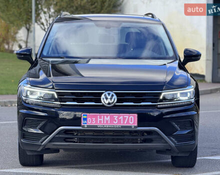 Чорний Фольксваген Тігуан, об'ємом двигуна 2 л та пробігом 109 тис. км за 18950 $, фото 6 на Automoto.ua