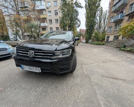 Черный Фольксваген Тигуан, объемом двигателя 2 л и пробегом 53 тыс. км за 20000 $, фото 2 на Automoto.ua