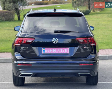 Чорний Фольксваген Тігуан, об'ємом двигуна 2 л та пробігом 109 тис. км за 18950 $, фото 7 на Automoto.ua