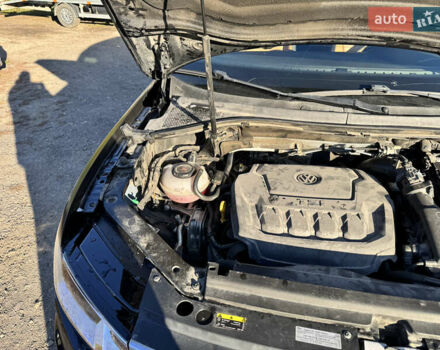 Черный Фольксваген Тигуан, объемом двигателя 2 л и пробегом 133 тыс. км за 11900 $, фото 46 на Automoto.ua