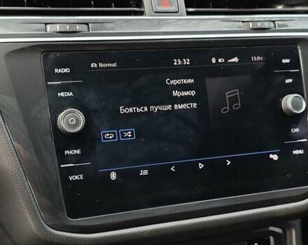 Чорний Фольксваген Тігуан, об'ємом двигуна 1.98 л та пробігом 314 тис. км за 15200 $, фото 39 на Automoto.ua