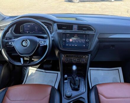 Черный Фольксваген Тигуан, объемом двигателя 2 л и пробегом 39 тыс. км за 5900 $, фото 8 на Automoto.ua