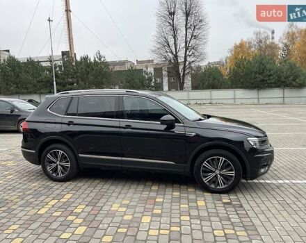 Чорний Фольксваген Тігуан, об'ємом двигуна 2 л та пробігом 124 тис. км за 19500 $, фото 17 на Automoto.ua