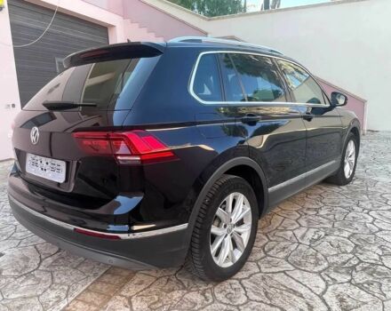 Черный Фольксваген Тигуан, объемом двигателя 2 л и пробегом 35 тыс. км за 17800 $, фото 5 на Automoto.ua