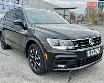 Чорний Фольксваген Тігуан, об'ємом двигуна 2 л та пробігом 74 тис. км за 19900 $, фото 8 на Automoto.ua