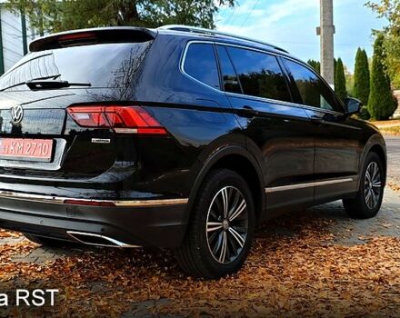 Черный Фольксваген Тигуан, объемом двигателя 2 л и пробегом 314 тыс. км за 15200 $, фото 4 на Automoto.ua