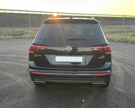 Черный Фольксваген Тигуан, объемом двигателя 2 л и пробегом 109 тыс. км за 11800 $, фото 6 на Automoto.ua