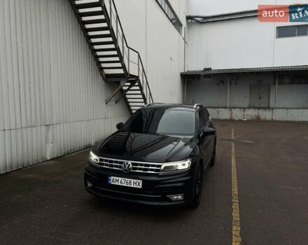 Чорний Фольксваген Тігуан, об'ємом двигуна 1.98 л та пробігом 101 тис. км за 19600 $, фото 1 на Automoto.ua