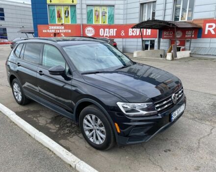 Чорний Фольксваген Тігуан, об'ємом двигуна 2 л та пробігом 66 тис. км за 19499 $, фото 4 на Automoto.ua