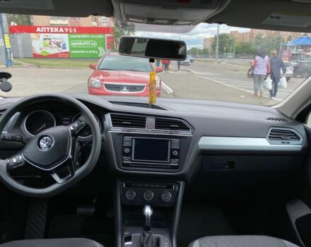 Чорний Фольксваген Тігуан, об'ємом двигуна 2 л та пробігом 66 тис. км за 19499 $, фото 6 на Automoto.ua