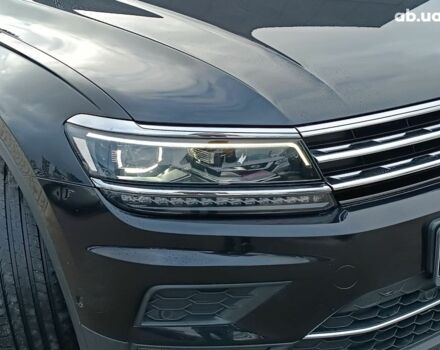 Черный Фольксваген Тигуан, объемом двигателя 2 л и пробегом 190 тыс. км за 23200 $, фото 13 на Automoto.ua