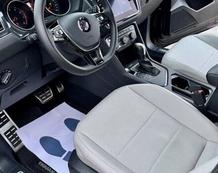 Чорний Фольксваген Тігуан, об'ємом двигуна 2 л та пробігом 74 тис. км за 19900 $, фото 22 на Automoto.ua