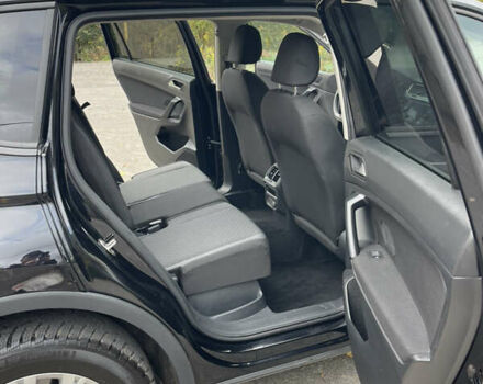 Черный Фольксваген Тигуан, объемом двигателя 1.98 л и пробегом 129 тыс. км за 18500 $, фото 23 на Automoto.ua