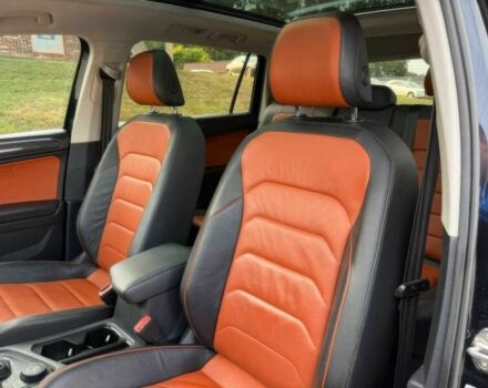 Черный Фольксваген Тигуан, объемом двигателя 2 л и пробегом 33 тыс. км за 8800 $, фото 11 на Automoto.ua