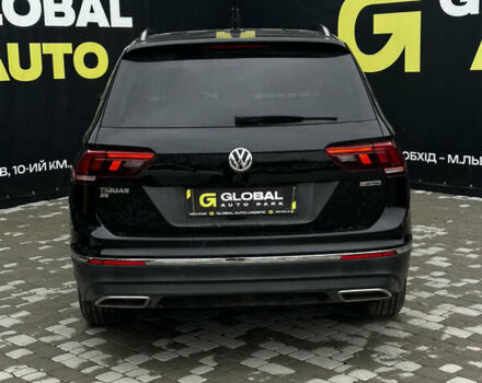 Черный Фольксваген Тигуан, объемом двигателя 1.98 л и пробегом 40 тыс. км за 21500 $, фото 18 на Automoto.ua