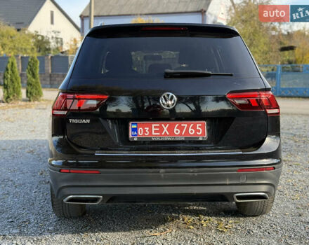 Черный Фольксваген Тигуан, объемом двигателя 2 л и пробегом 70 тыс. км за 16700 $, фото 7 на Automoto.ua