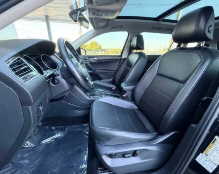 Черный Фольксваген Тигуан, объемом двигателя 2 л и пробегом 42 тыс. км за 5900 $, фото 9 на Automoto.ua