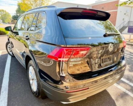 Черный Фольксваген Тигуан, объемом двигателя 2 л и пробегом 35 тыс. км за 14000 $, фото 6 на Automoto.ua